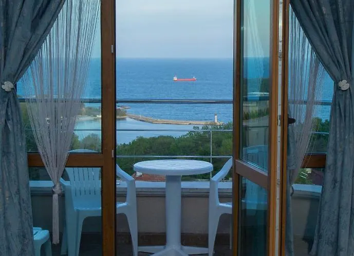 Black Sea Narcissus - Quiet With Amazing Sea View アパート ヴァルナ