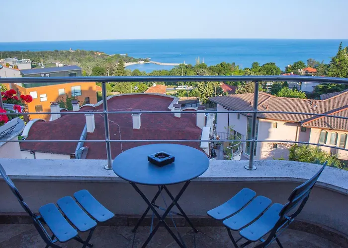 Black Sea Narcissus - Quiet With Amazing Sea View Apartament